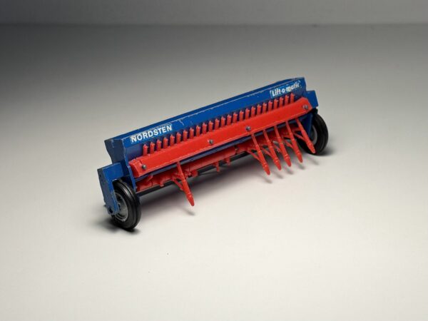 Britains LTD - Nordsten Lift-O-Matic Zaaimachine - Schaal 1:32 - Afbeelding 4