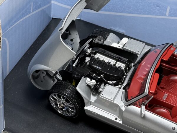 Revell - Wiesmann Roadster MF3 - Schaal 1:18 - Afbeelding 4