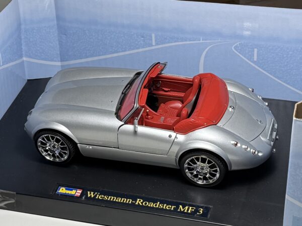 Revell - Wiesmann Roadster MF3 - Schaal 1:18 - Afbeelding 5