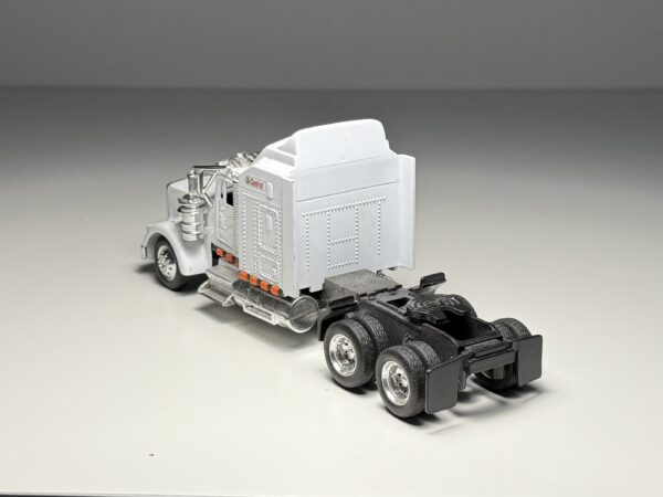 NewRay - Kenworth W900 - Schaal 1:32 - Afbeelding 2