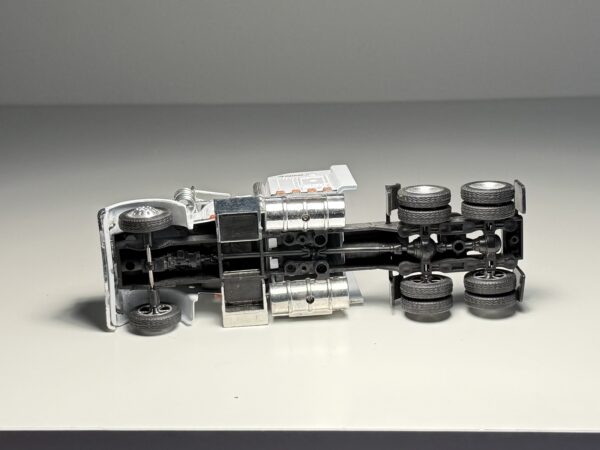 NewRay - Kenworth W900 - Schaal 1:32 - Afbeelding 5