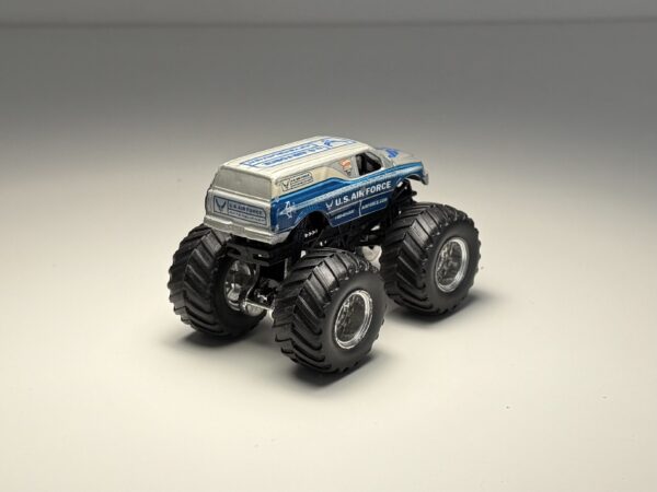 Hot Wheels - US Airforce Monster Truck - Schaal 1:64 - Afbeelding 3