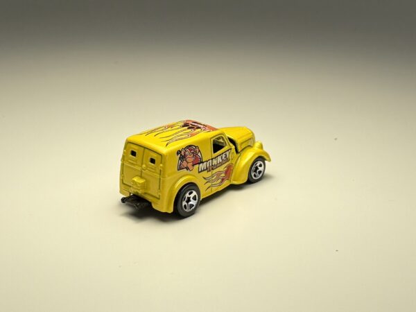 Matchbox - Ford Anglia Panel Truck - Schaal 1:64 - Afbeelding 3