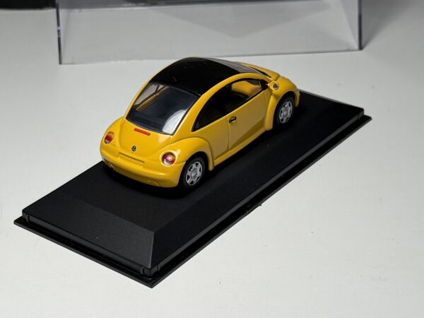 MiniChamps - Volkswagen Beetle Concept Car Saloon 1994 - Schaal 1:43 - Afbeelding 4