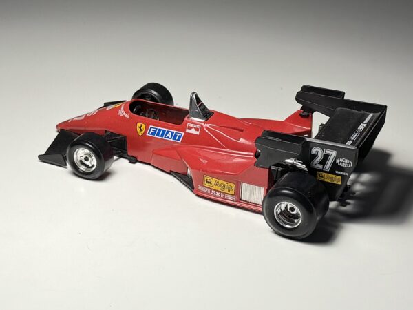Bburago - Ferrari 126 C4 - Schaal 1:24 - Afbeelding 2