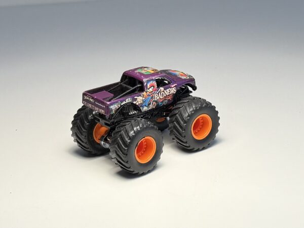 Hot Wheels - Bad News Monster Truck - Schaal 1:64 - Afbeelding 3
