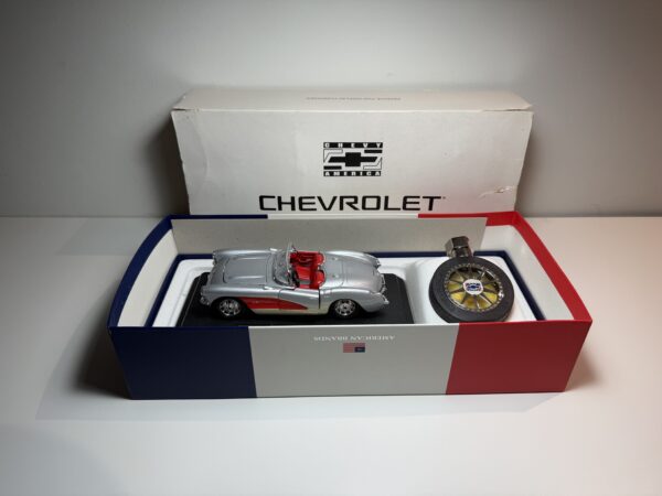 Bburago - Chevrolet Corvette Parfum Set - Schaal 1:24